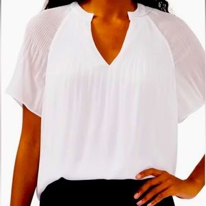 Halogen release pleat blouse